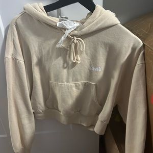 Levi’s cropped sweater